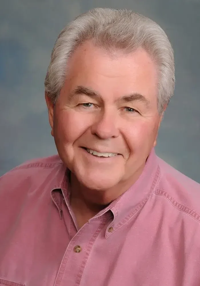 Richard Dewar Headshot